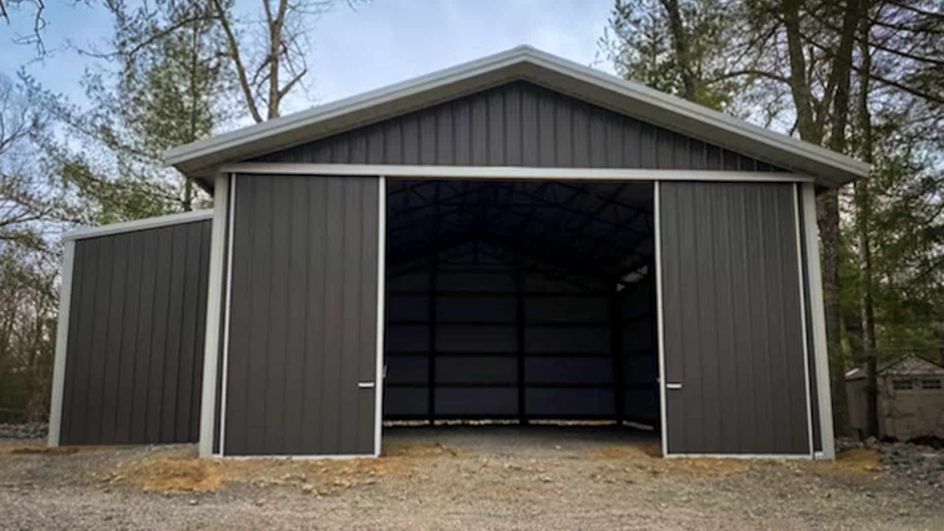 7 Reasons to Choose A Hybrid Pole Barn Building