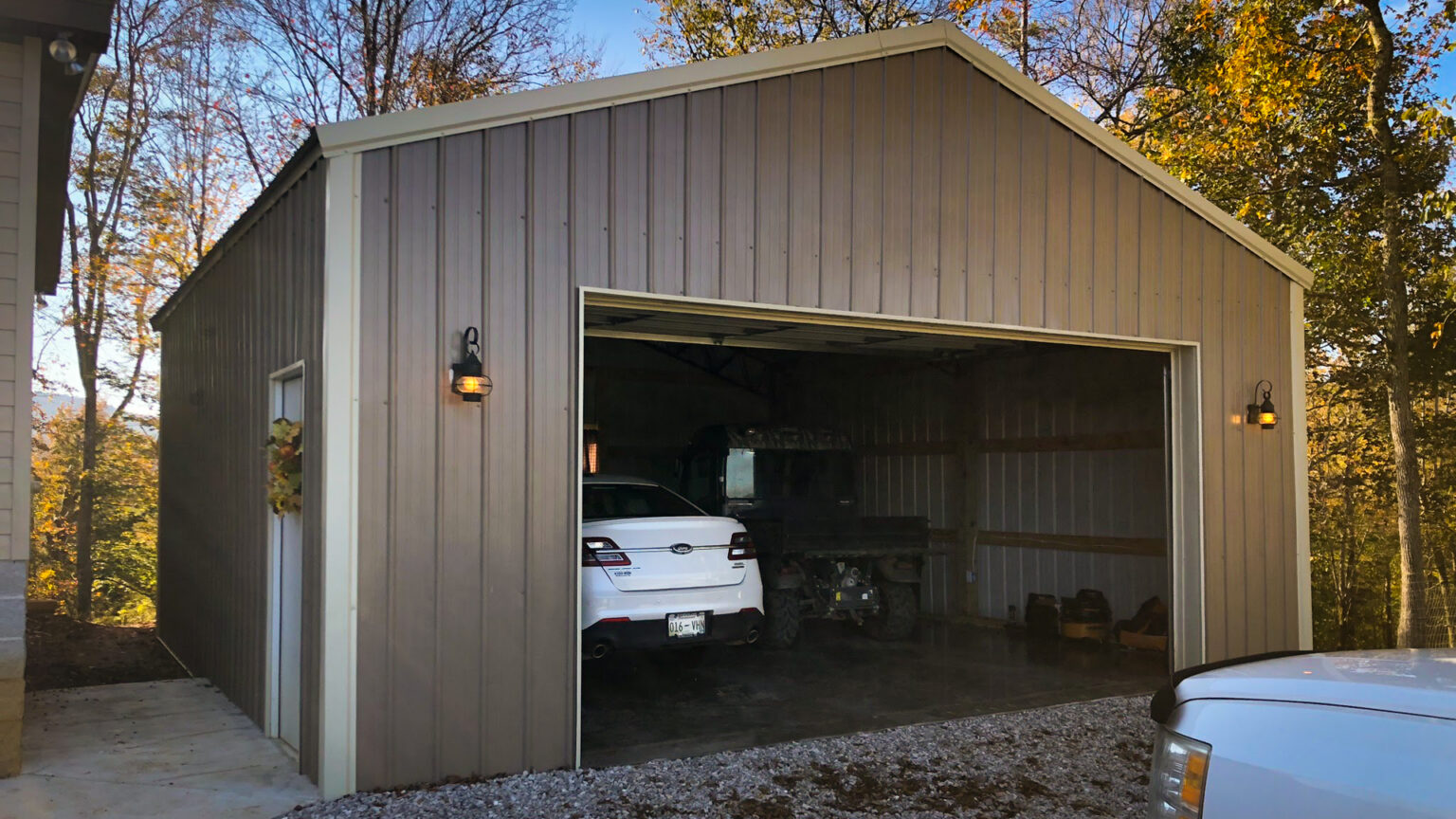 Pole Barn Garages In TN And KY | Troyer Post Buildings