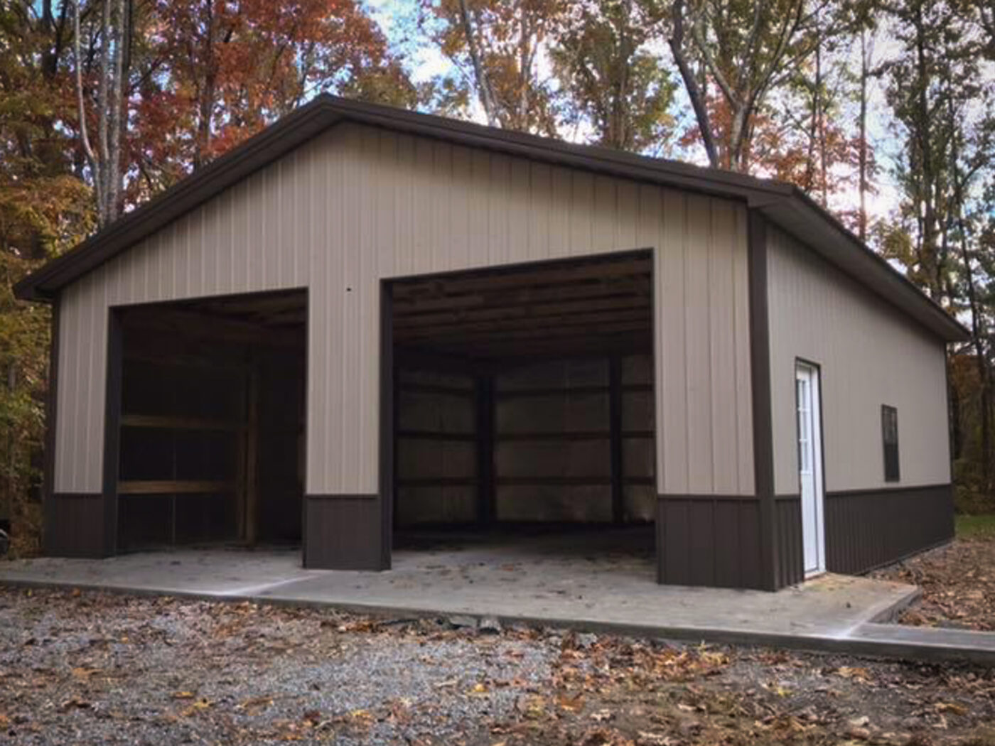 pole barn with garage doors